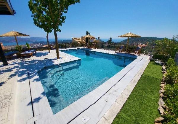 "Stergiou Luxury Apartment 2Nd Floor" Με Κοινη Πισινα Saronida Buitenkant foto