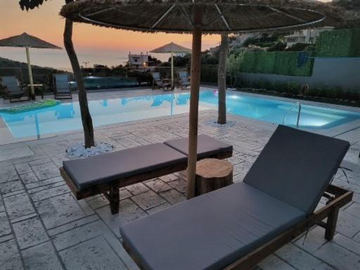 "Stergiou Luxury Apartment 2Nd Floor" Με Κοινη Πισινα Saronida Buitenkant foto