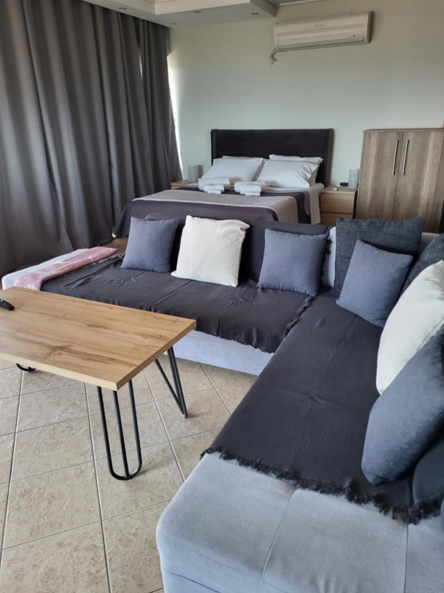 "Stergiou Luxury Apartment 2Nd Floor" Με Κοινη Πισινα Saronida Kamer foto